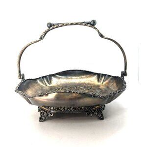 Antique Wilcox Quadruple Silver Plate Bridal Bowl Basket Flowers with Handle 8"